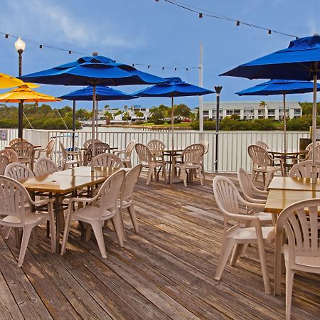Holiday Inn & Suites Clearwater Beach S-Harbourside Exterior photo