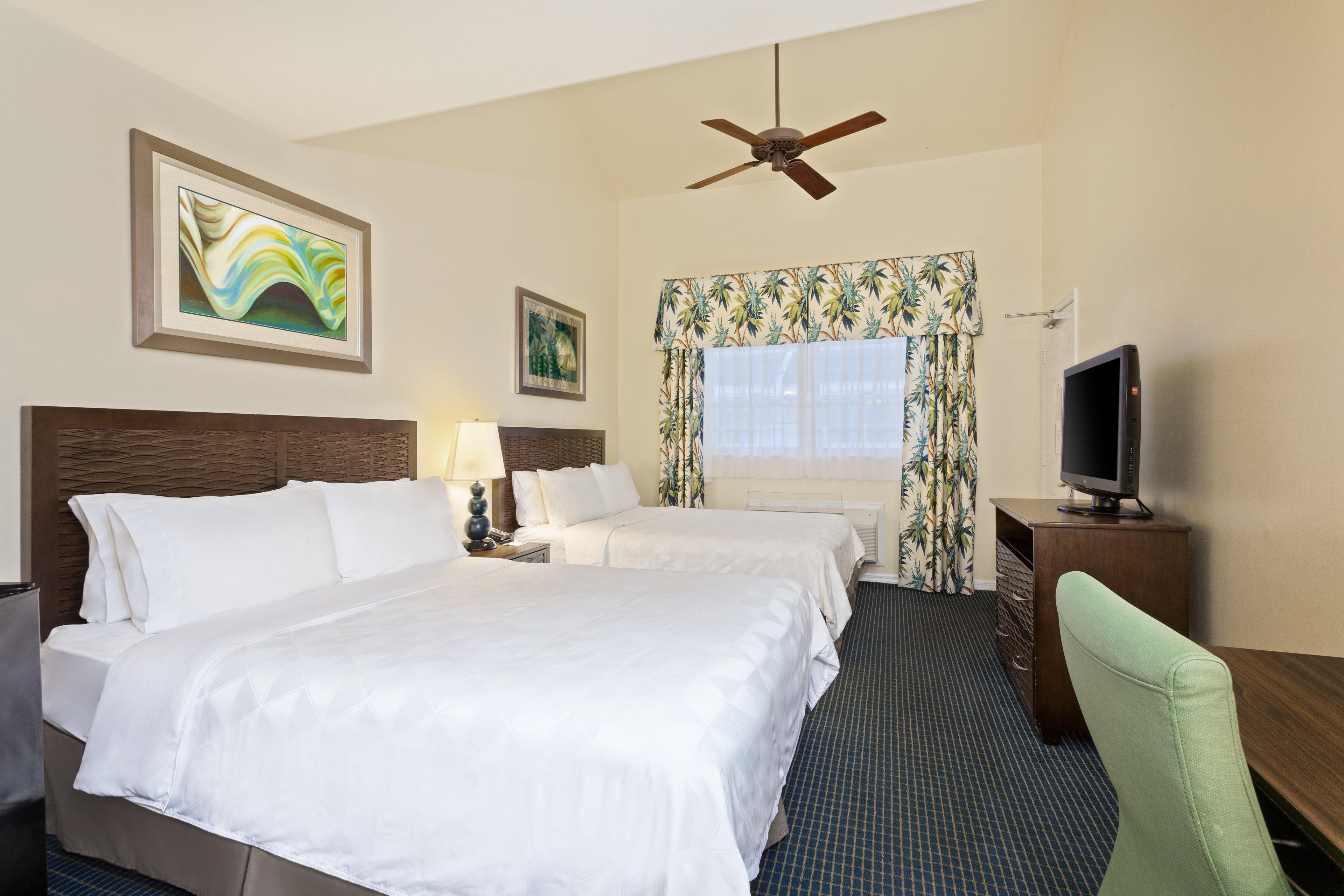 Holiday Inn & Suites Clearwater Beach S-Harbourside Exterior photo