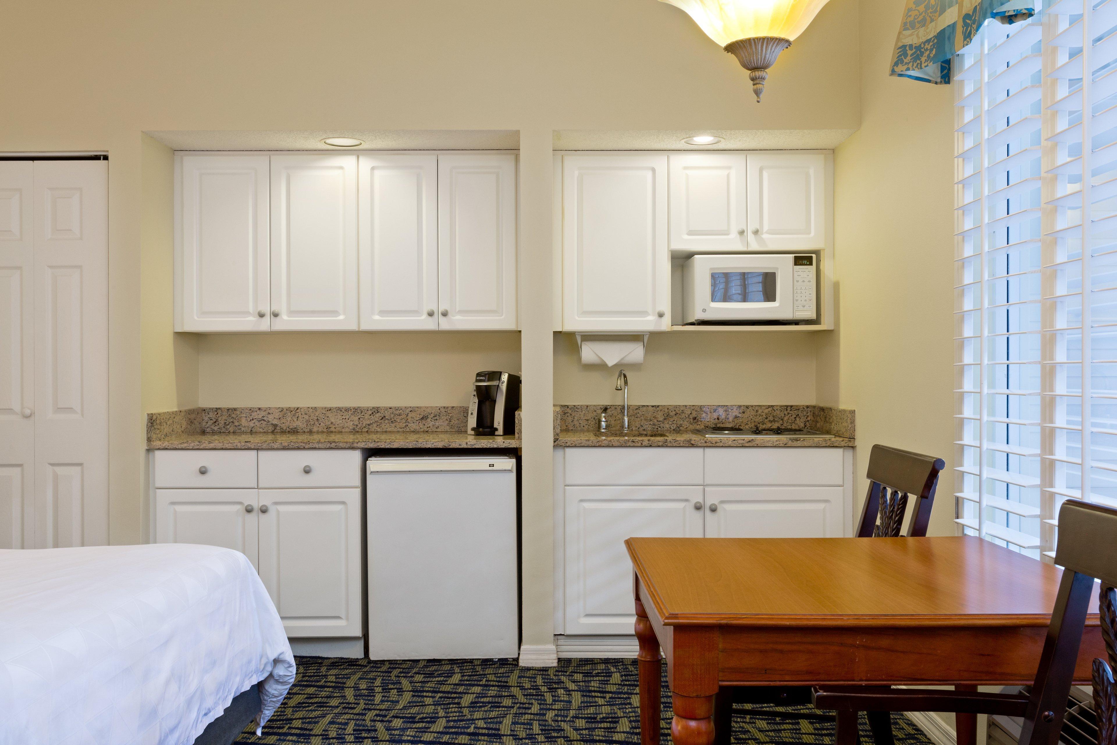 Holiday Inn & Suites Clearwater Beach S-Harbourside Exterior photo
