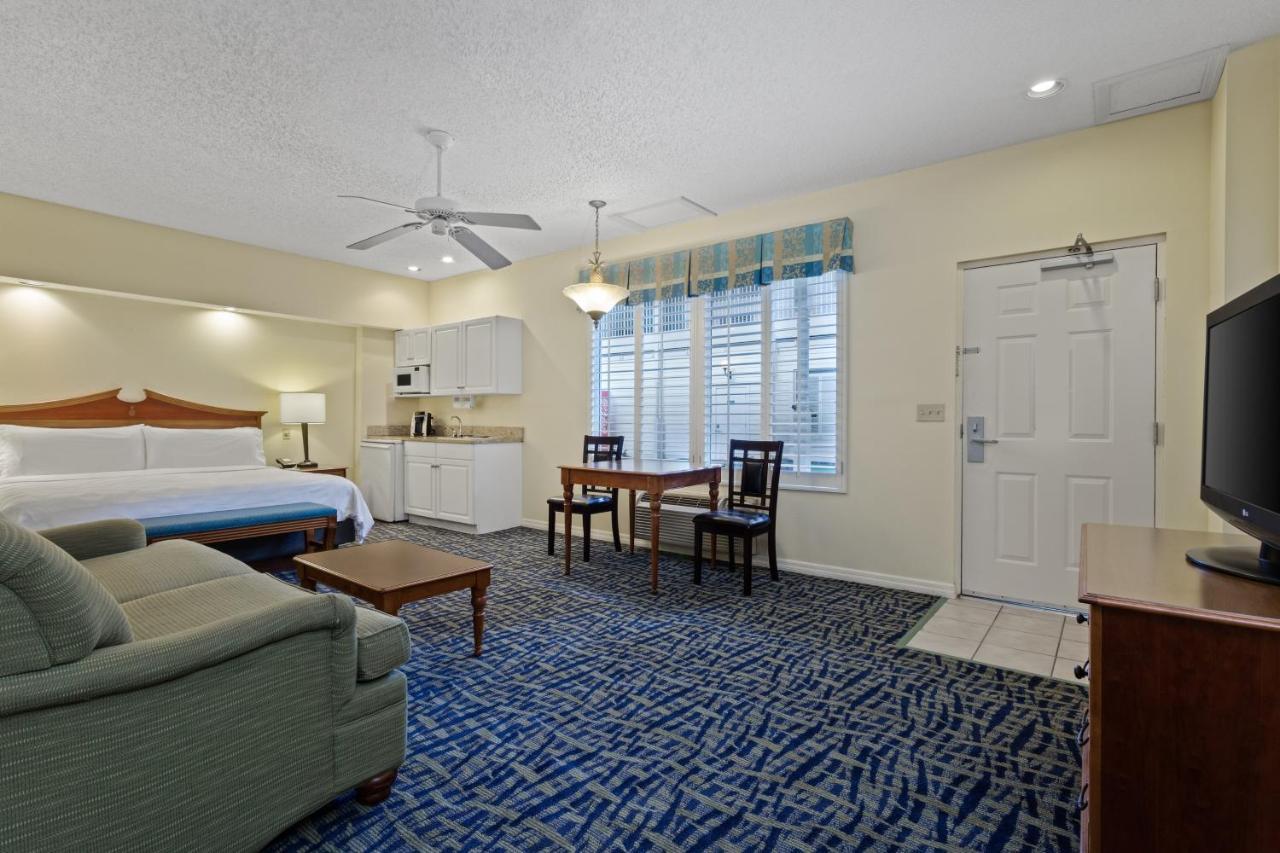 Holiday Inn & Suites Clearwater Beach S-Harbourside Exterior photo