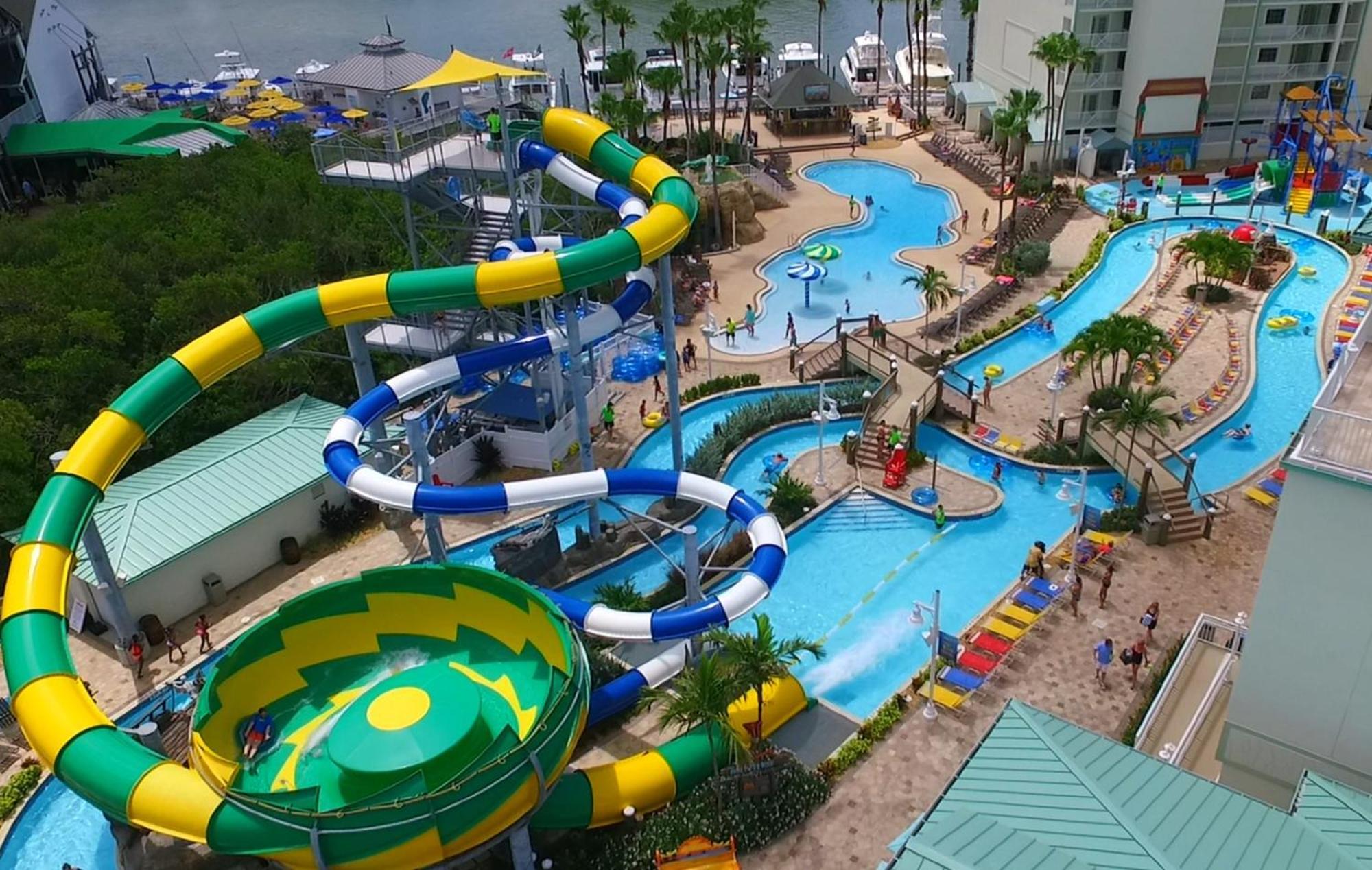 Holiday Inn & Suites Clearwater Beach S-Harbourside Exterior photo